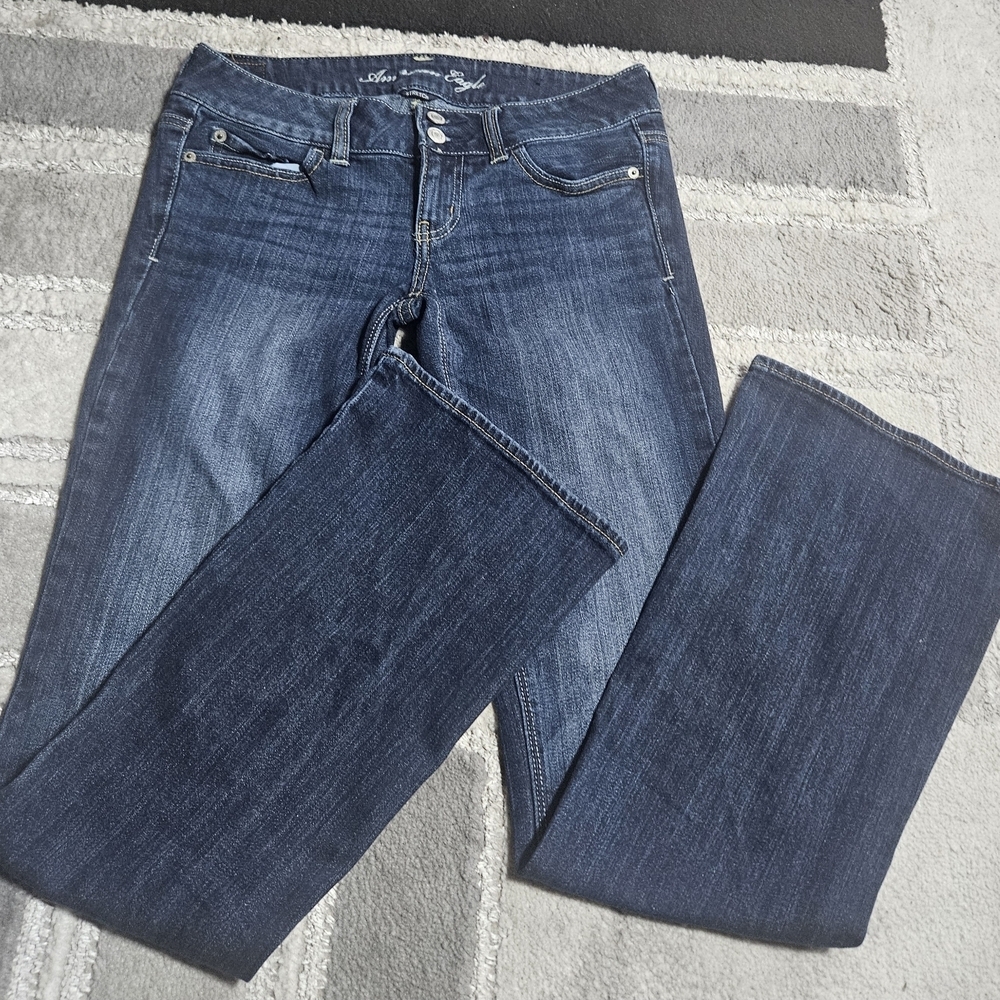 Classic Dark Blue Women’s Jeans - Comfortable Everyday Fit
